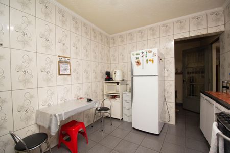 Casa à venda com 130m², 2 quartos e 7 vagas Casa à venda com 130m², 2 quartos e 7 vagasCozinha