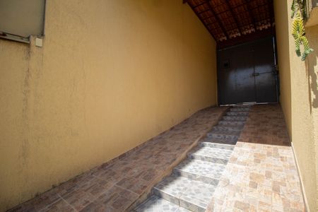 Casa à venda com 130m², 2 quartos e 7 vagas Casa à venda com 130m², 2 quartos e 7 vagasGaragem