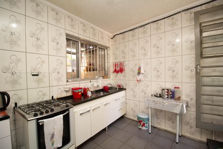 Casa à venda com 130m², 2 quartos e 7 vagas Casa à venda com 130m², 2 quartos e 7 vagasCozinha