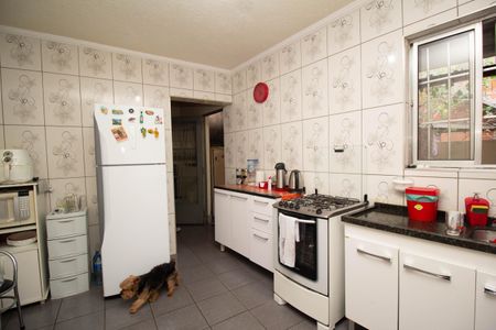 Casa à venda com 130m², 2 quartos e 7 vagas Casa à venda com 130m², 2 quartos e 7 vagasCozinha