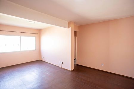 Apartamento para alugar com 80m², 2 quartos e 1 vagaSala