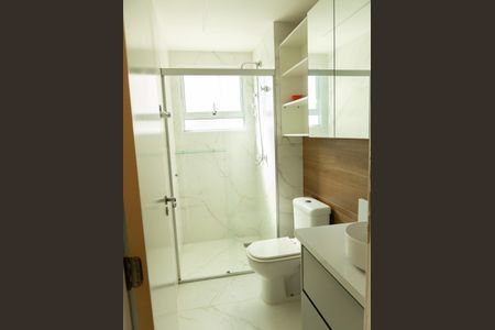 Banheiro da Suíte de apartamento para alugar com 3 quartos, 80m² em Balneário Tropical, Paulínia