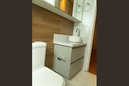 Apartamento para alugar com 80m², 3 quartos e 2 vagas Apartamento para alugar com 80m², 3 quartos e 2 vagasBanheiro da Suíte