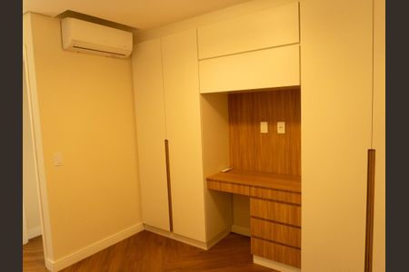 Apartamento para alugar com 80m², 3 quartos e 2 vagas Apartamento para alugar com 80m², 3 quartos e 2 vagasSuíte