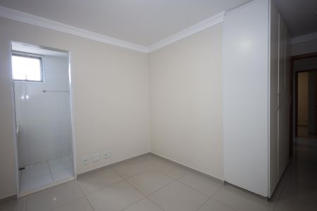 Apartamento para alugar com 105m², 4 quartos e 2 vagasQuarto 3