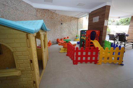 Apartamento para alugar com 105m², 4 quartos e 2 vagasÁrea comum - Playground