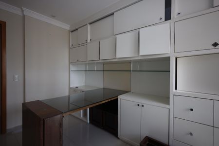 Apartamento para alugar com 105m², 4 quartos e 2 vagasEscritório