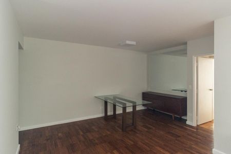 Apartamento para alugar com 100m², 2 quartos e 1 vagaSala