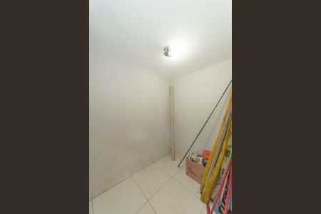 Casa à venda com 157m², 3 quartos e 2 vagas Casa à venda com 157m², 3 quartos e 2 vagasQuarto de Serviço