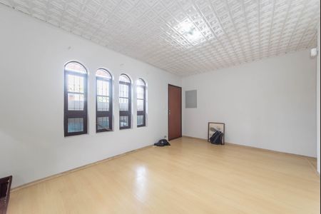 Casa à venda com 157m², 3 quartos e 2 vagas Casa à venda com 157m², 3 quartos e 2 vagasSala