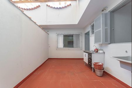 Casa à venda com 157m², 3 quartos e 2 vagas Casa à venda com 157m², 3 quartos e 2 vagasCozinha