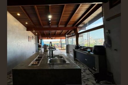 Apartamento à venda com 140m², 3 quartos e 2 vagas