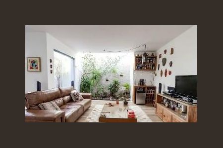 Casa à venda com 220m², 3 quartos e 2 vagas