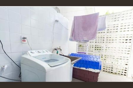 Casa à venda com 220m², 3 quartos e 2 vagas