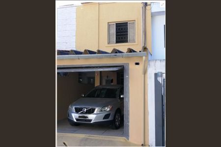 Casa à venda com 108m², 3 quartos e 2 vagas