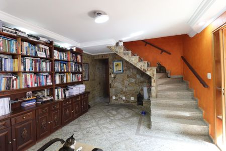 Casa à venda com 268m², 9 quartos e 6 vagasSala 3