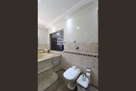 Casa à venda com 268m², 9 quartos e 6 vagasBanheiro Suíte 4 