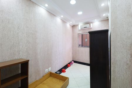 Casa à venda com 268m², 9 quartos e 6 vagasQuarto 1