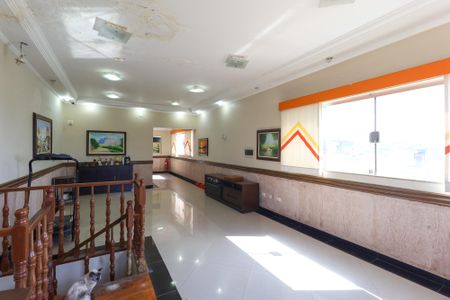 Casa à venda com 268m², 9 quartos e 6 vagasSala 2