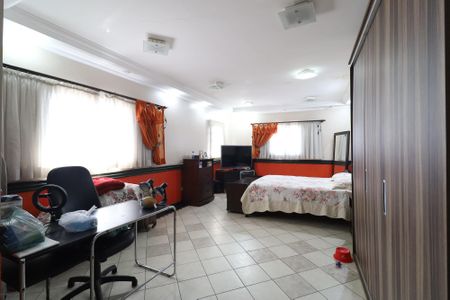 Casa à venda com 268m², 9 quartos e 6 vagasSuíte 2 