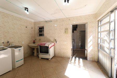 Casa à venda com 268m², 9 quartos e 6 vagasCozinha