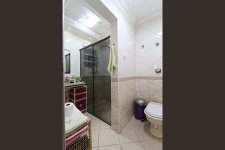 Casa à venda com 268m², 9 quartos e 6 vagasBanheiro Suíte 1 