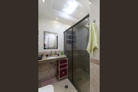 Casa à venda com 268m², 9 quartos e 6 vagasBanheiro Suíte 1 