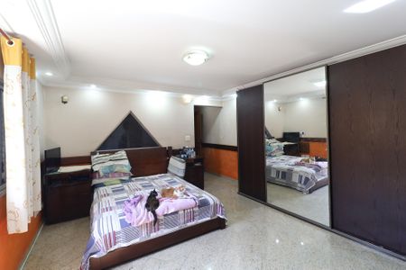 Casa à venda com 268m², 9 quartos e 6 vagasSuíte 4 