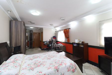 Casa à venda com 268m², 9 quartos e 6 vagasSuíte 2 