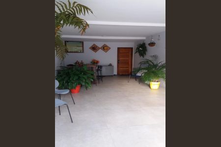 Casa à venda com 210m², 3 quartos e 2 vagas