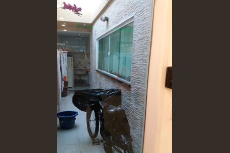 Casa à venda com 210m², 3 quartos e 2 vagas