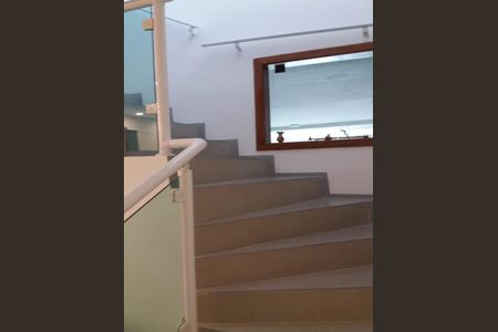 Casa à venda com 210m², 3 quartos e 2 vagas