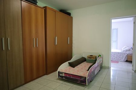 Casa à venda com 110m², 3 quartos e 2 vagasQuarto 2