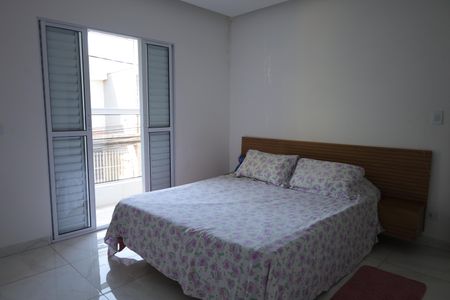 Casa à venda com 110m², 3 quartos e 2 vagasSuíte 