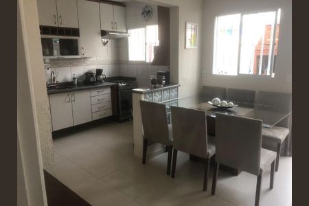 Casa à venda com 110m², 3 quartos e 2 vagas