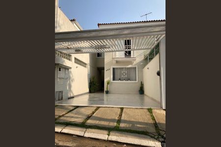 Casa à venda com 110m², 3 quartos e 2 vagas