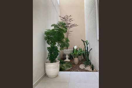 Casa à venda com 110m², 3 quartos e 2 vagas