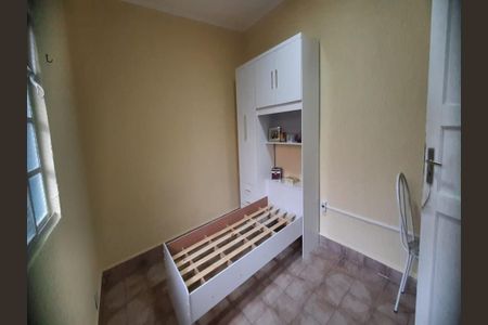 Casa à venda com 65m², 2 quartos e 1 vaga