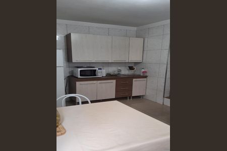 Casa à venda com 65m², 2 quartos e 1 vaga