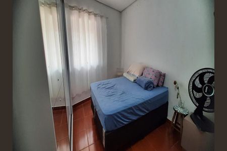 Casa à venda com 65m², 2 quartos e 1 vaga