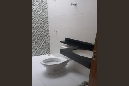 Casa à venda com 110m², 3 quartos e 2 vagas