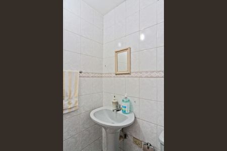 Casa à venda com 150m², 2 quartos e 2 vagasBanheiro de Serviço