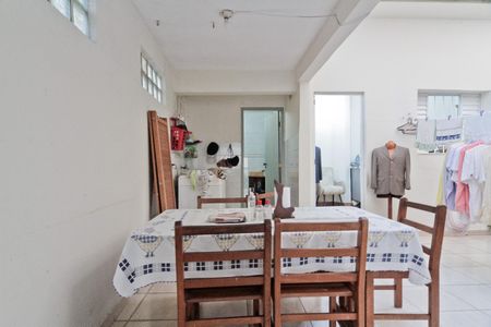 Casa à venda com 150m², 2 quartos e 2 vagasÁrea de Serviço