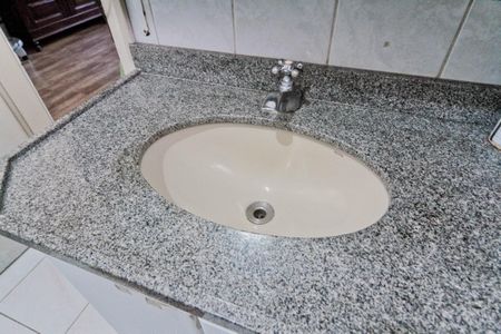 Casa à venda com 150m², 2 quartos e 2 vagasBanheiro da Suíte 1