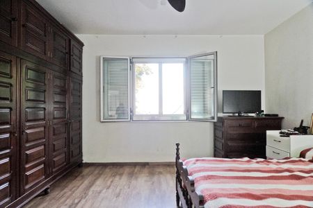 Casa à venda com 150m², 2 quartos e 2 vagasSuíte 1