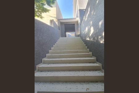 Casa à venda com 300m², 5 quartos e sem vaga