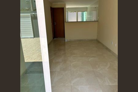 Casa à venda com 160m², 3 quartos e 2 vagas