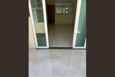 Casa à venda com 160m², 3 quartos e 2 vagas