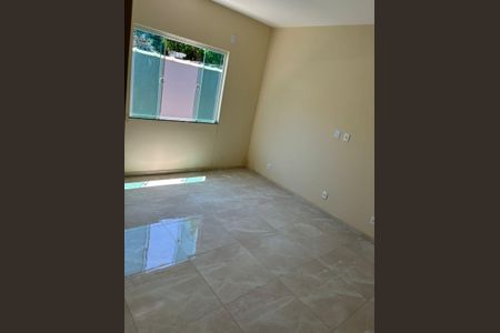 Casa à venda com 160m², 3 quartos e 2 vagas