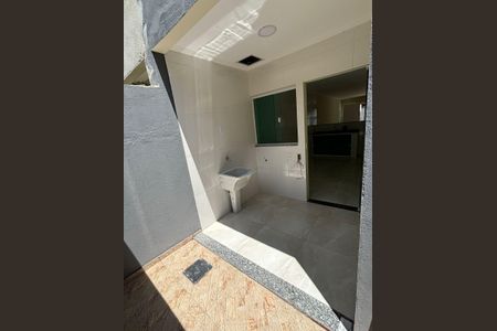 Casa à venda com 160m², 3 quartos e 2 vagas